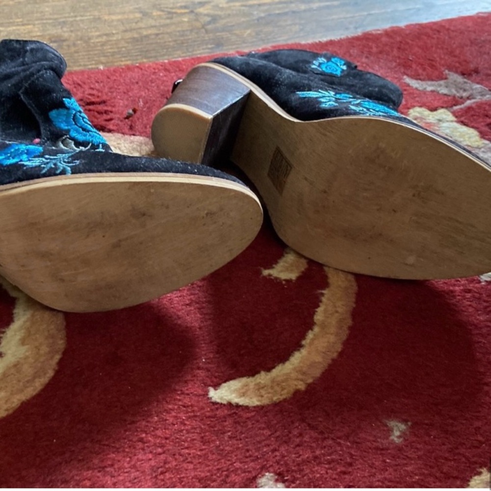 🛍️ Embroidered faux suede boots - Picture 6 of 9